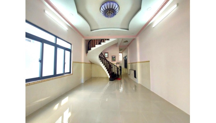 Bán Nhà Lô Góc Mặt Tiền KD Đỉnh 150m2_6*21 Gần Vincom Lê Văn Việt Thủ Đức Tăng Nhơn Phú B Chỉ 12.2 tỷ